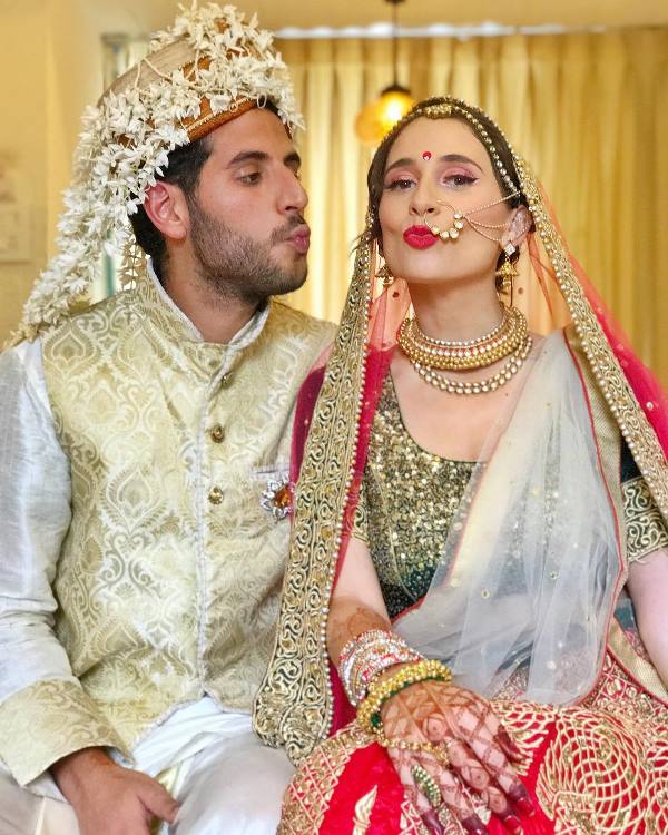 Nuseir Yassin and Alyne Tamir during their fake Indian wedding